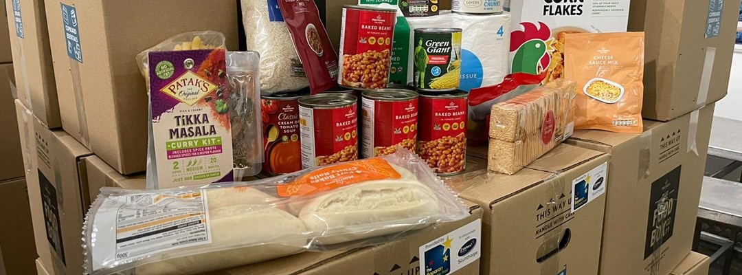 Local companies come together to tackle holiday hunger Image